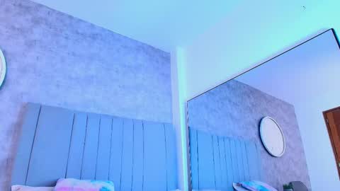 Snapshot of karla__ruiz chatting on October 23, 2025, 8:18 pm Karla online show from October 23, 2025, 8:18 pm