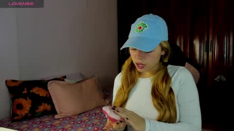 Snapshot of karla_charloby chatting on May 5, 2026, 2:58 pm Karla online show from May 5, 2026, 2:58 pm