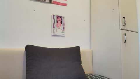 Crystyna online show from September 11, 2025, 6:02 am