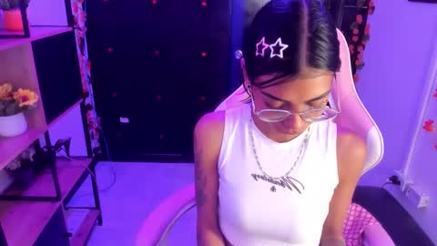 karlaslutskinny__ online show from February 22, 2026, 10:30 pm