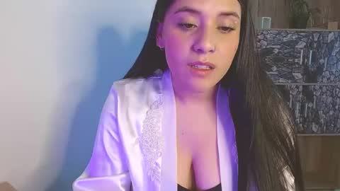 kloy online show from February 17, 2025, 1:10 pm