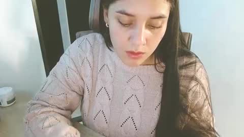 kloy online show from September 17, 2025, 3:24 pm