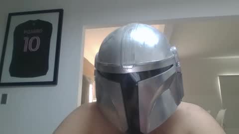 karlmagnus19 online show from April 12, 2026, 6:13 pm