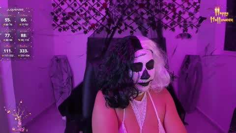 Snapshot of karly_closson chatting on October 30, 2025, 4:47 am Karly online show from October 30, 2025, 4:47 am