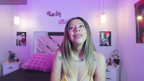 Karly Moonns online show from November 5, 2025, 7:58 pm