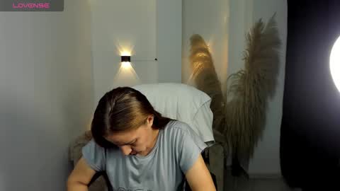 Snapshot of karlye_hot chatting on February 14, 2026, 3:25 am KARLYE online show from February 14, 2026, 3:25 am