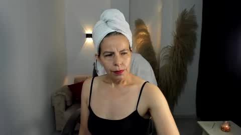 Snapshot of karlye_hot chatting on February 25, 2026, 12:53 am KARLYE online show from February 25, 2026, 12:53 am