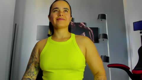   online show from December 6, 2024, 4:38 pm