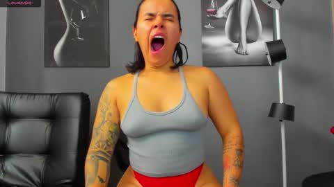   online show from October 3, 2025, 4:59 pm