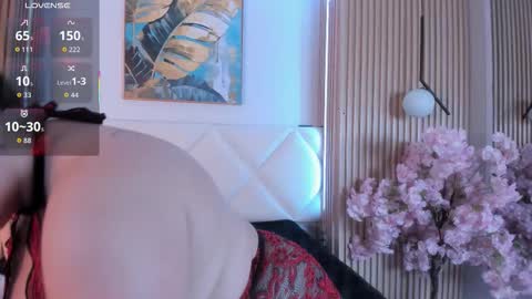 karo_linee online show from March 9, 2026, 12:09 pm