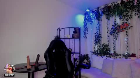 Snapshot of karol_elegance_ chatting on April 30, 2026, 12:55 pm karol online show from April 30, 2026, 12:55 pm