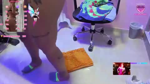 Snapshot of karol_milf__ chatting on September 27, 2025, 12:48 am kAROL MILF online show from September 27, 2025, 12:48 am