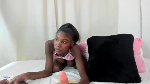 Snapshot of karol_w10 chatting on February 26, 2025, 1:32 am karol_w10 online show from February 26, 2025, 1:32 am