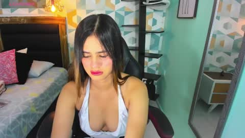 Snapshot of karolagrey chatting on June 2, 2026, 12:40 pm karolagrey online show from June 2, 2026, 12:40 pm