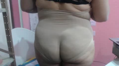 karolbb21 online show from April 2, 2026, 10:57 am