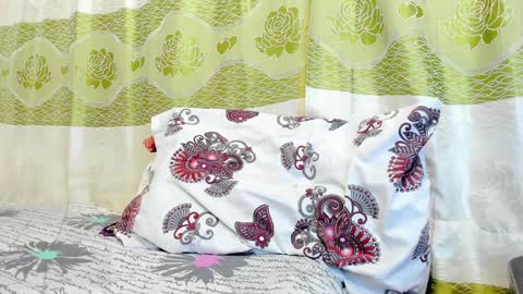 Snapshot of karoli_sanz chatting on December 11, 2024, 3:35 am Karolinstagram.karoli sanz online show from December 11, 2024, 3:35 am