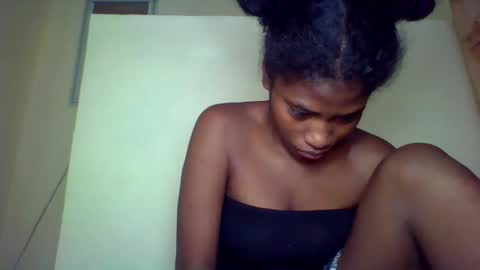 karoliee online show from April 26, 2026, 6:27 pm