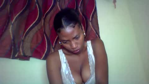 karoliee online show from May 25, 2026, 10:10 am