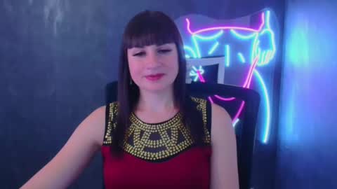 Caroline online show from December 5, 2024, 9:39 am