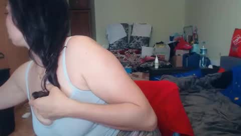 Mila online show from May 27, 2026, 12:57 pm