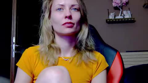 Snapshot of karoline121 chatting on December 13, 2025, 9:31 pm karoline121 online show from December 13, 2025, 9:31 pm