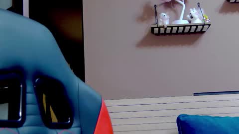 Snapshot of karoline121 chatting on December 18, 2025, 9:43 pm karoline121 online show from December 18, 2025, 9:43 pm