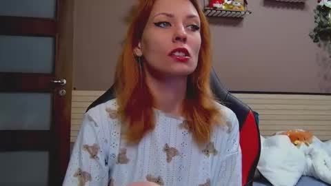 Snapshot of karoline121 chatting on January 5, 2026, 5:27 pm karoline121 online show from January 5, 2026, 5:27 pm