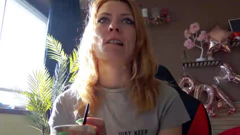 Snapshot of karoline121 chatting on January 14, 2026, 11:05 am karoline121 online show from January 14, 2026, 11:05 am