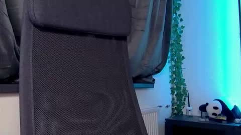 Snapshot of karoline121 chatting on February 4, 2026, 9:42 pm karoline121 online show from February 4, 2026, 9:42 pm