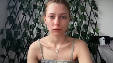 Snapshot of karoline121 chatting on February 9, 2026, 8:18 am karoline121 online show from February 9, 2026, 8:18 am