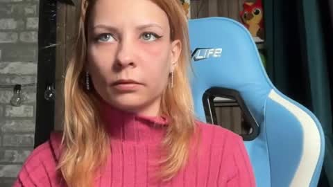 Snapshot of karoline121 chatting on February 20, 2026, 6:52 pm karoline121 online show from February 20, 2026, 6:52 pm