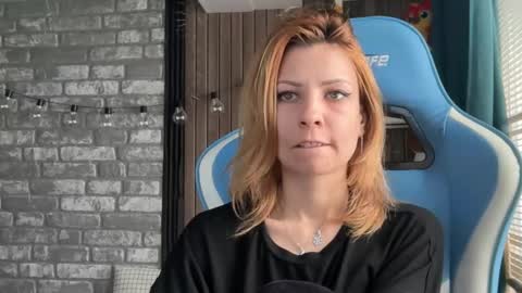 Snapshot of karoline121 chatting on February 21, 2026, 6:58 am karoline121 online show from February 21, 2026, 6:58 am