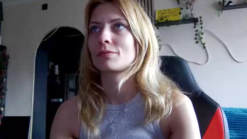 Snapshot of karoline121 chatting on February 26, 2026, 9:41 am karoline121 online show from February 26, 2026, 9:41 am