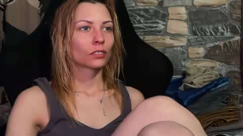 Snapshot of karoline121 chatting on March 24, 2026, 6:57 pm karoline121 online show from March 24, 2026, 6:57 pm