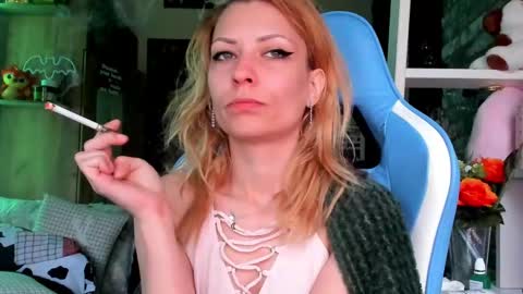 Snapshot of karoline121 chatting on March 28, 2026, 4:45 am karoline121 online show from March 28, 2026, 4:45 am