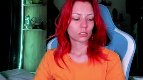 Snapshot of karoline121 chatting on April 6, 2026, 1:25 am karoline121 online show from April 6, 2026, 1:25 am