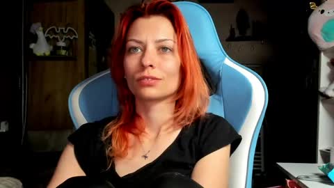 Snapshot of karoline121 chatting on April 15, 2026, 9:04 pm karoline121 online show from April 15, 2026, 9:04 pm