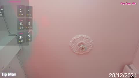 Snapshot of karoline_marin chatting on December 28, 2024, 2:32 pm Karoline online show from December 28, 2024, 2:32 pm