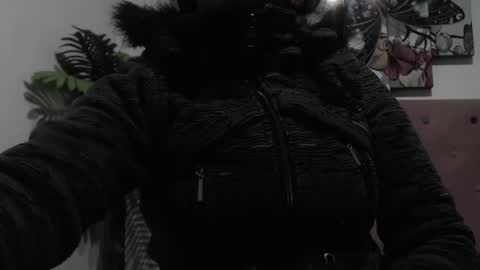 Isa online show from March 5, 2025, 7:49 am