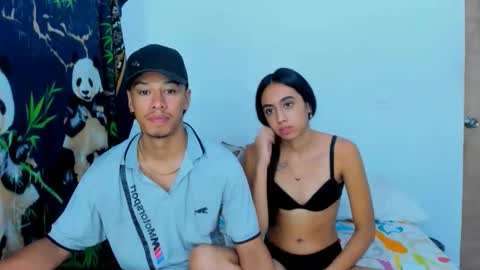 karoll_y_erik online show from November 15, 2025, 3:37 am