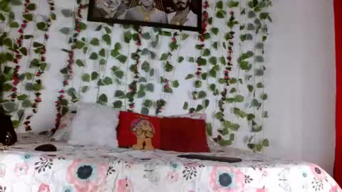 Snapshot of karolsweetvagi chatting on June 21, 2026, 11:46 am karol online show from June 21, 2026, 11:46 am