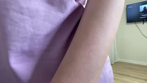 Lia online show from April 16, 2026, 9:39 pm