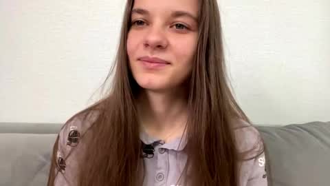 Lia online show from April 29, 2026, 3:49 pm