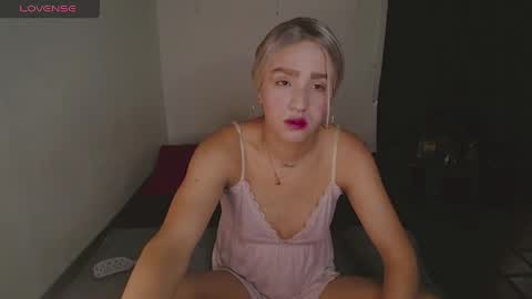kary_blush online show from May 13, 2026, 7:11 pm