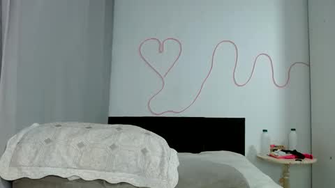 Snapshot of kasaltaradinho chatting on April 26, 2026, 9:34 pm Tamires e Maicon online show from April 26, 2026, 9:34 pm