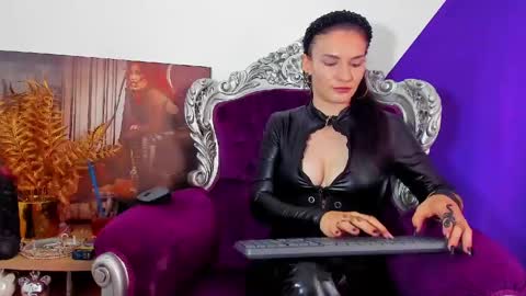 Snapshot of kasandrahayes chatting on May 26, 2026, 6:42 am Miss K. online show from May 26, 2026, 6:42 am