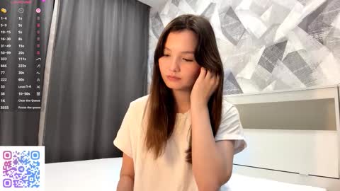 Kira online show from October 7, 2025, 7:11 pm