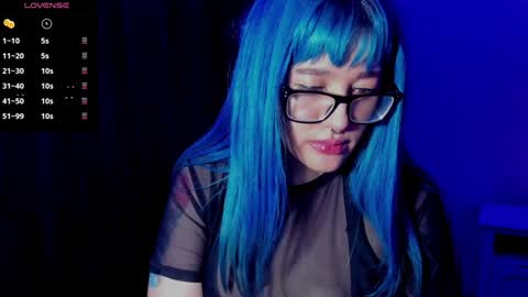 Snapshot of kat_apple chatting on December 8, 2024, 5:39 am Alicia online show from December 8, 2024, 5:39 am