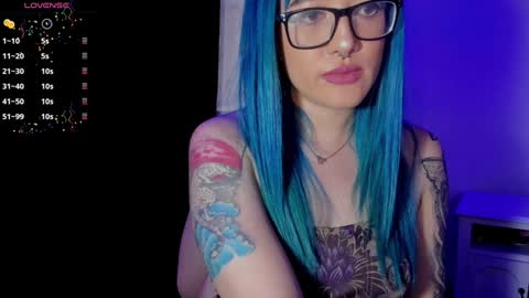 Snapshot of kat_apple chatting on December 16, 2024, 10:34 pm Alicia online show from December 16, 2024, 10:34 pm