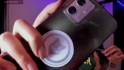 Snapshot of kat_apple chatting on February 5, 2025, 1:04 am Alicia online show from February 5, 2025, 1:04 am